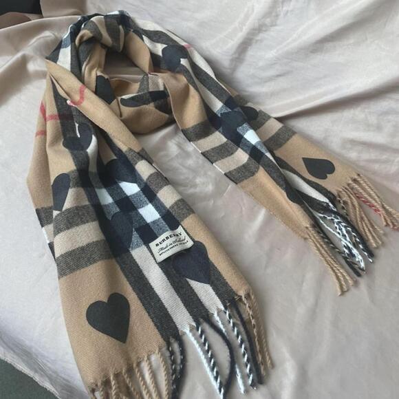 100 Cashmere Scarf - Picture 4 of 7